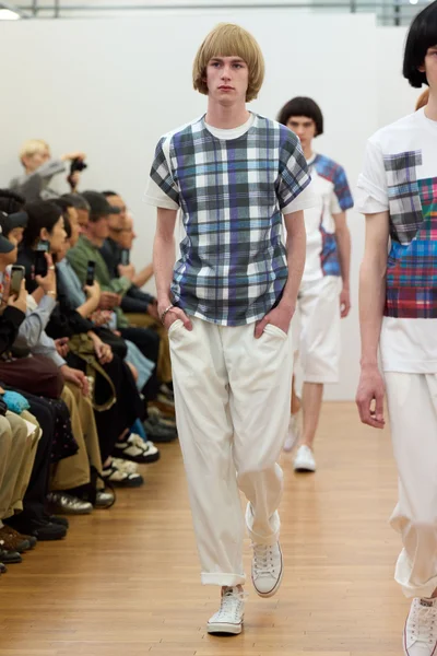 Look 42